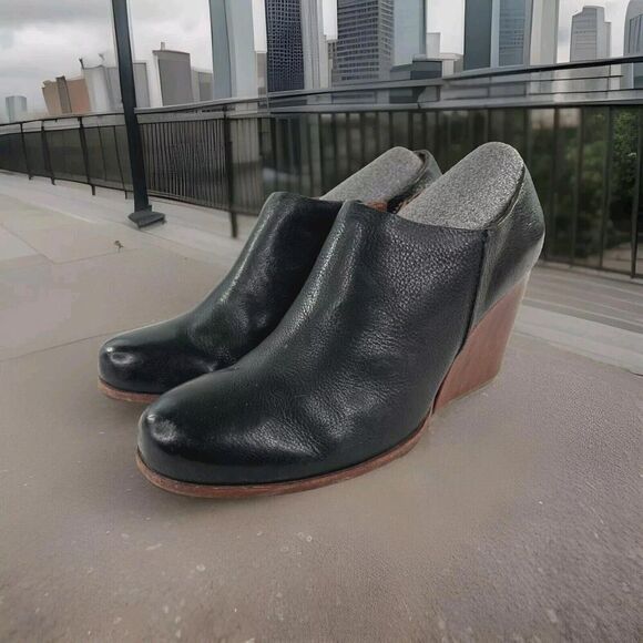 Kork-Ease Holmes Wedge Booties US 10 M Womens Black Leather Shoes - Picture 1 of 11